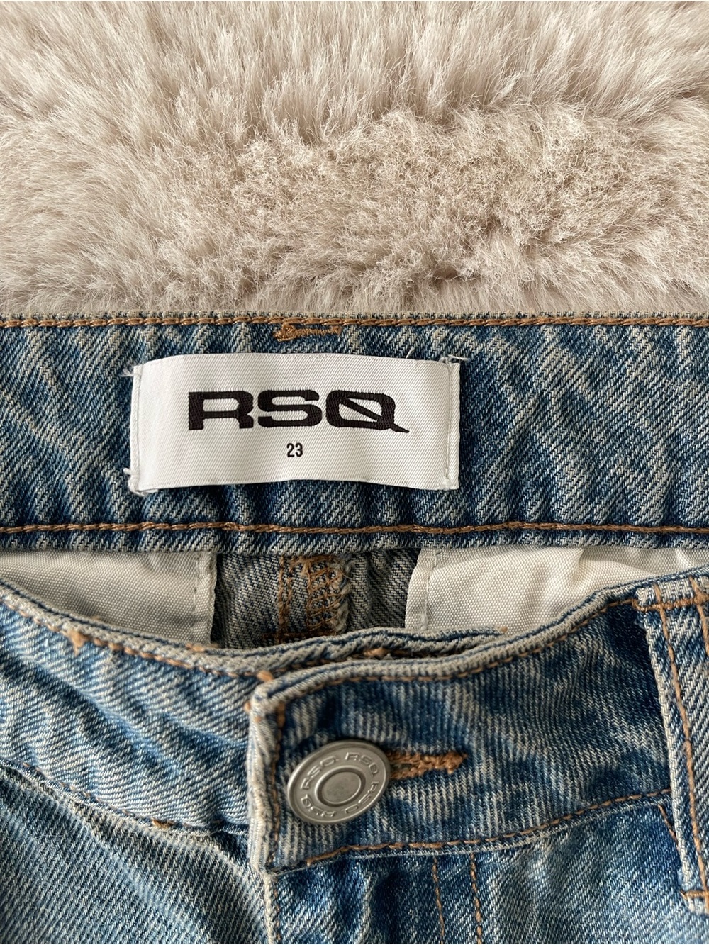 Tillys RSQ baggy jeans sz 23 nwt - Picture 4 of 6